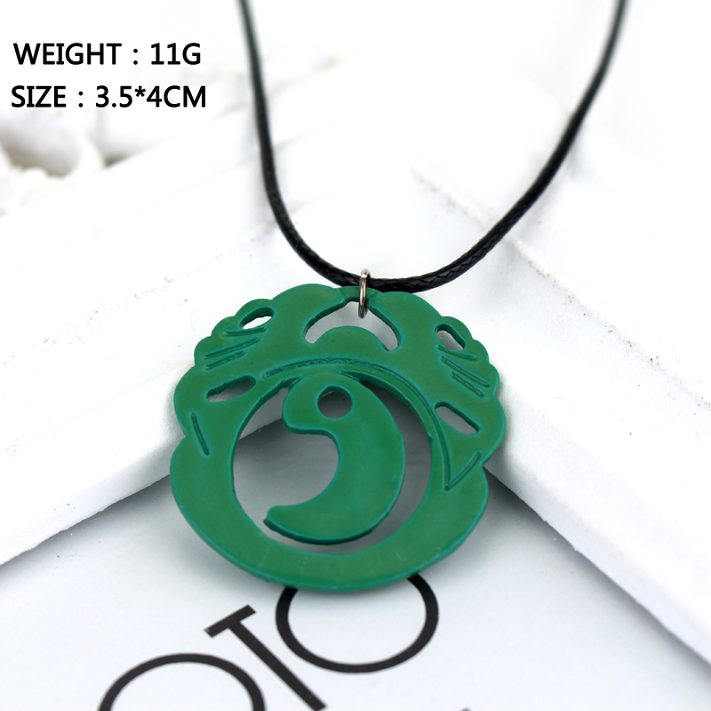 Collar con Colgante Verde de L - Retro Gaming Us reseña y precio